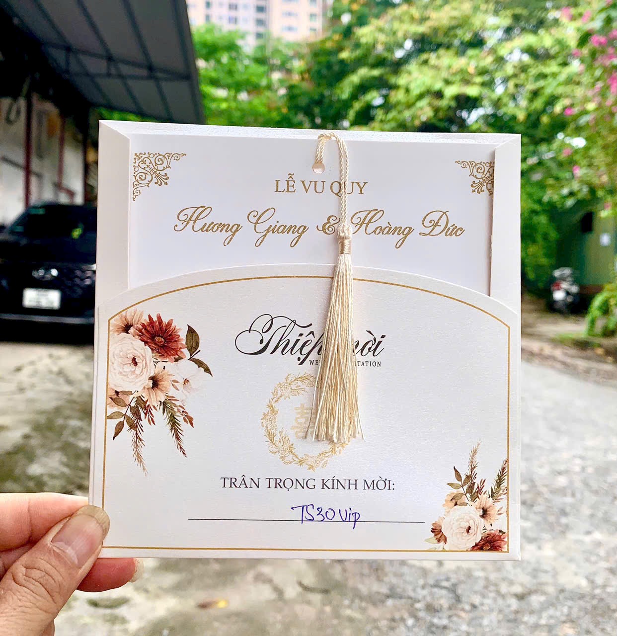 Thiệp TS