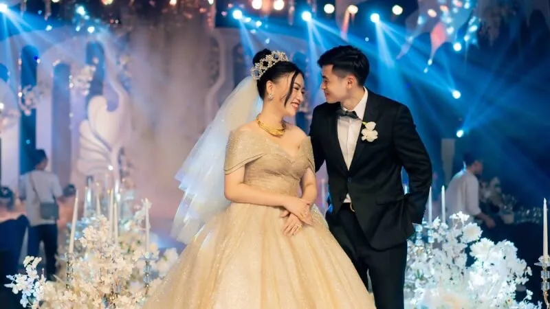 Tổ chức tiệc cưới tại nhà hàng là lựa chọn của đại đa số gia đình miền Bắc hiện nay