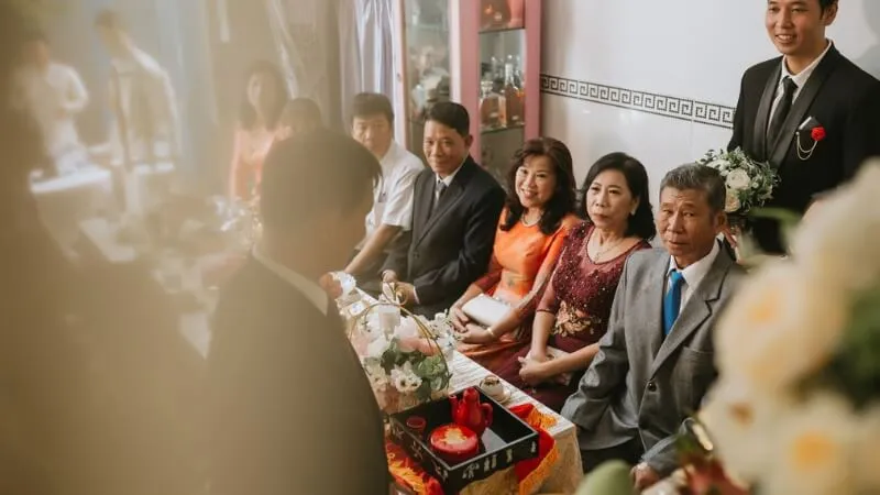 Lễ dạm ngõ (Lễ chạm ngõ hay Lễ xem mặt)