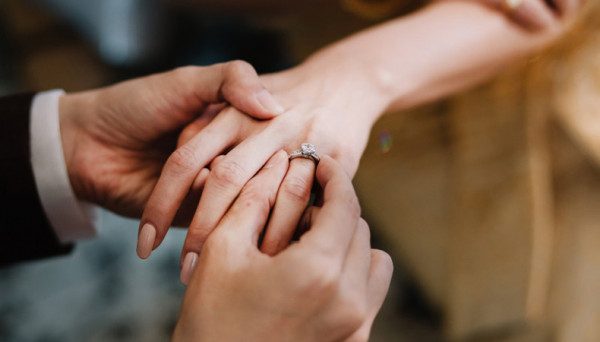 Thời điểm nào thích hợp để cầu hôn?